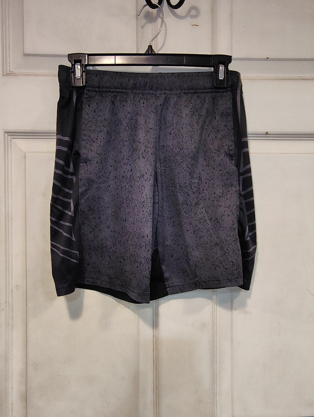 Russel Boys Size L Black Shorts